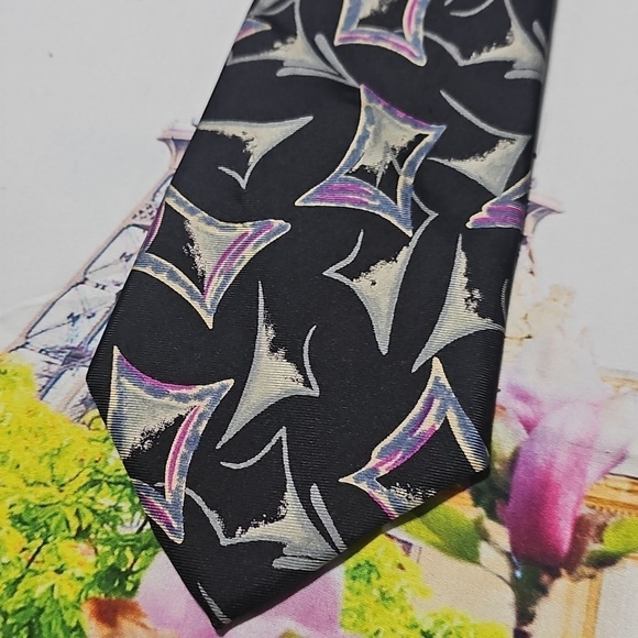 Guy Laroche Other - Guy Laroche Couture Paris New York Black Geometric Silk Tie